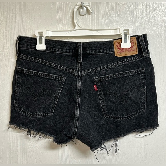 Levi's 501 Cut Off Button Fly Shorts in Trashed Black Size 29 - Picture 4 of 7